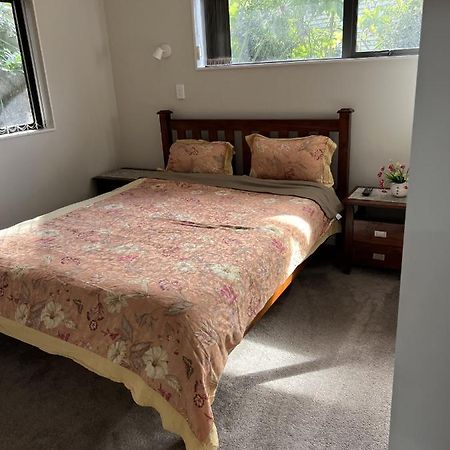 Guest Suite - Cosy Place In The Wattle Downs Auckland Exteriör bild