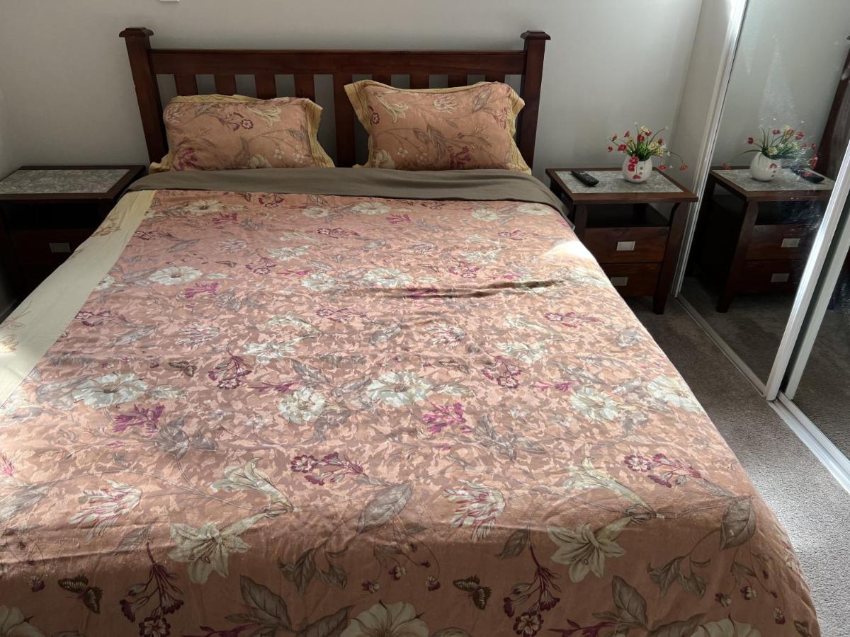 Guest Suite - Cosy Place In The Wattle Downs Auckland Exteriör bild